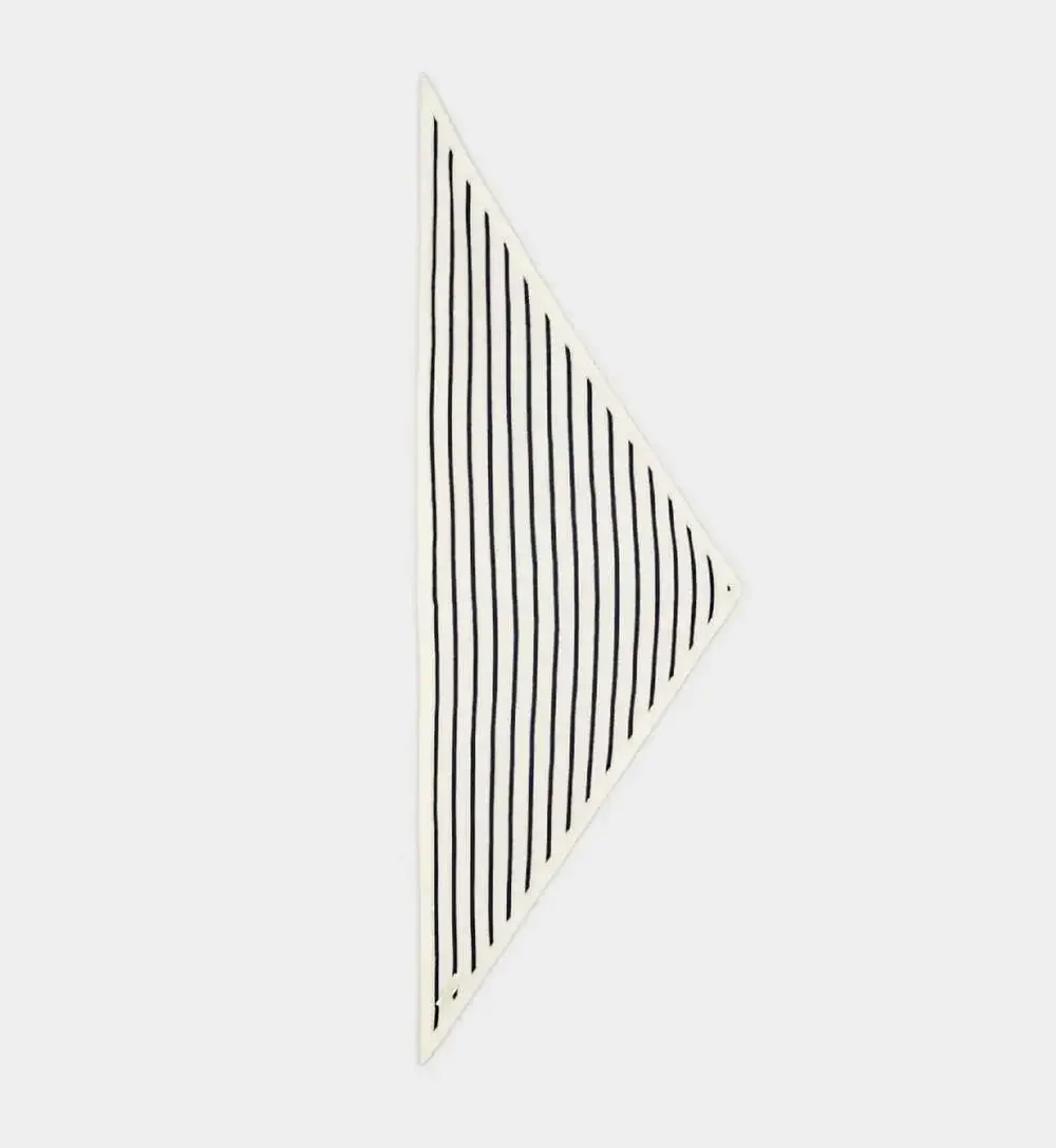 Essential Cashmere Key Medium Scarf